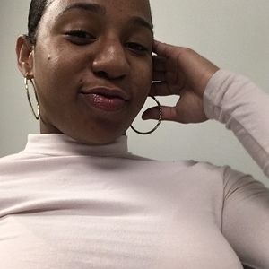 Meet your Posher, Krystal